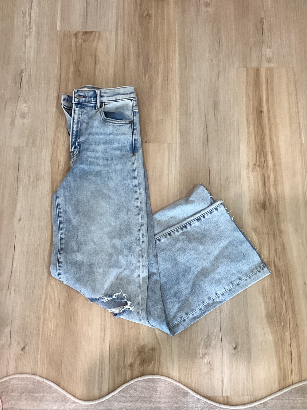 Light Wash Women's High-Rise Straight Jeans